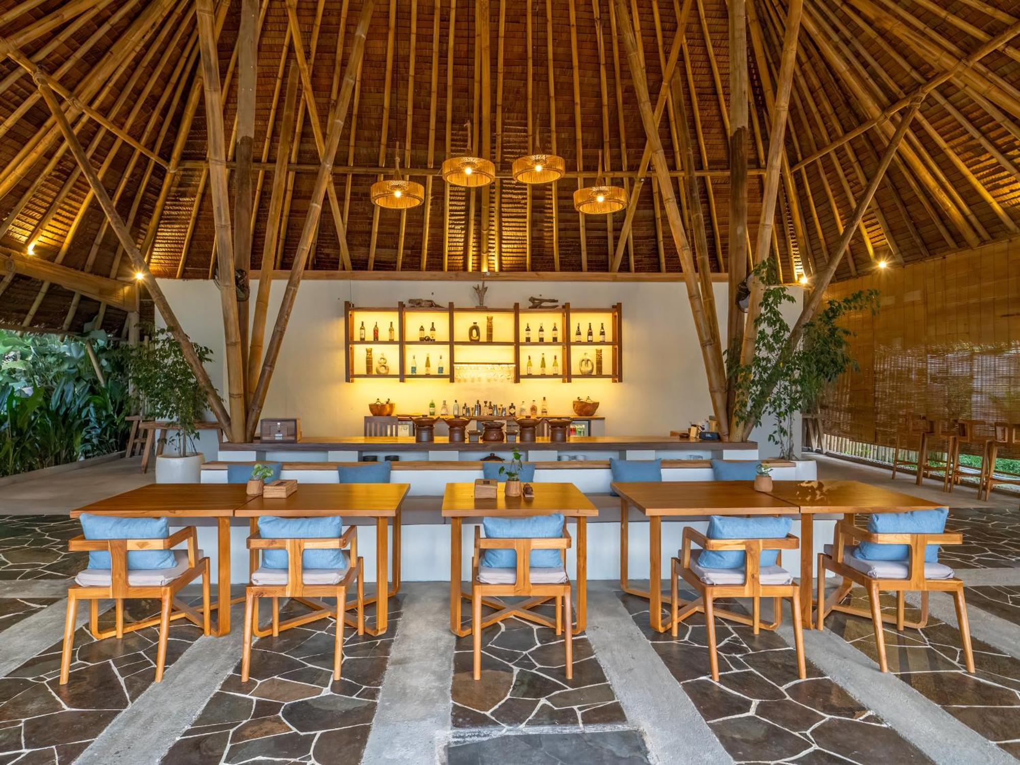 D'Lagoon Dive Resort Bitung Exterior photo
